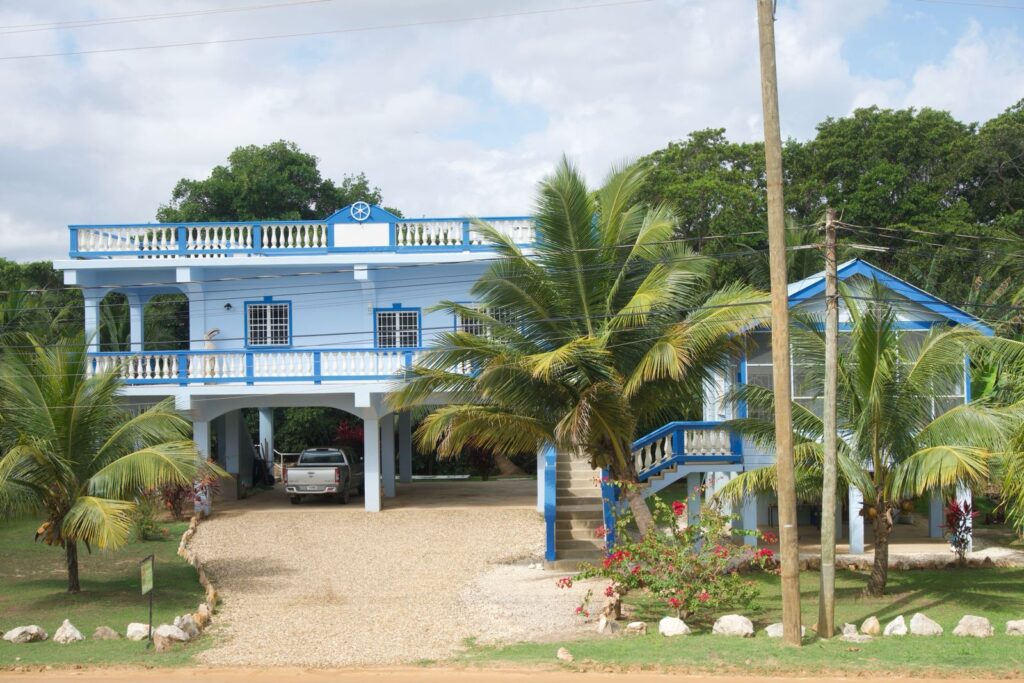 H3006: Tropical Oceanview Retreat – Turnkey Home with Income Producing Cabana