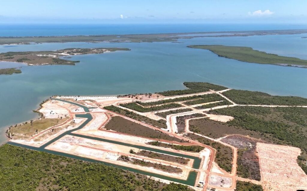 L4202 – Coconut Point Phase only 1 left in Paradise Island Sector