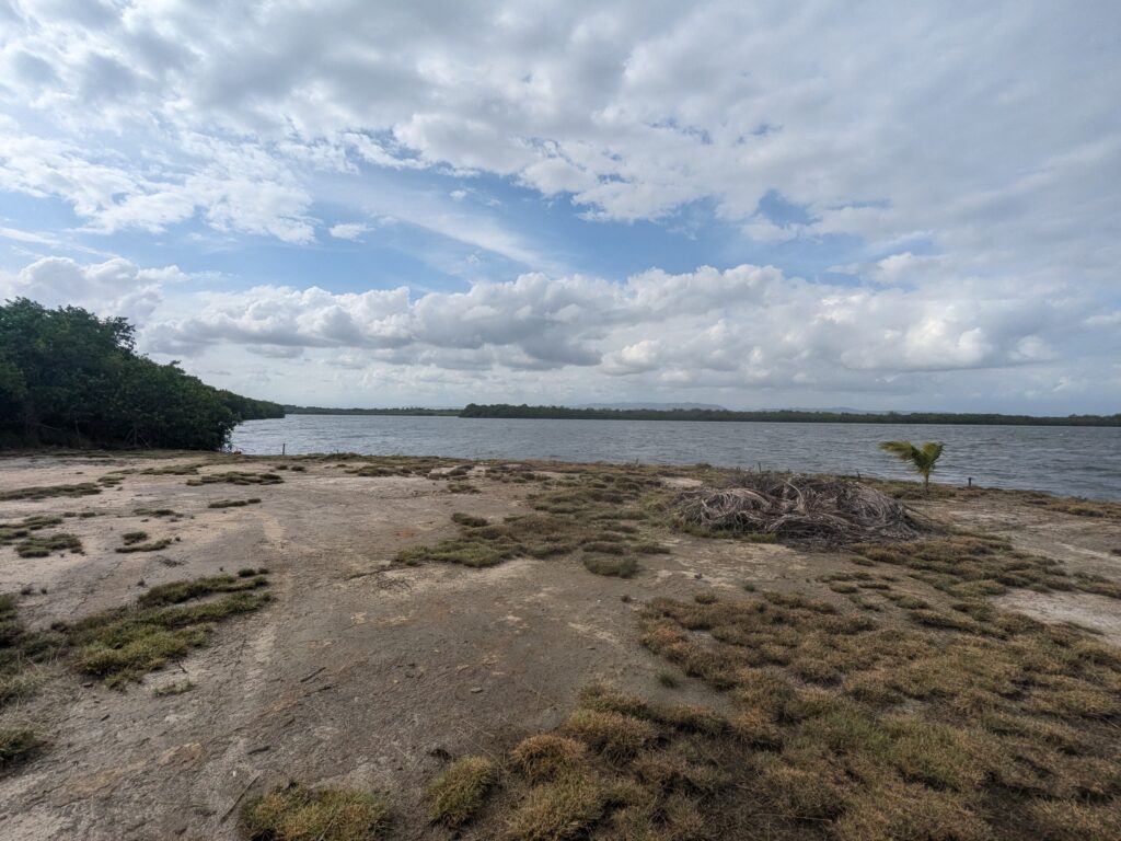 Un-interupted Lagoon Views